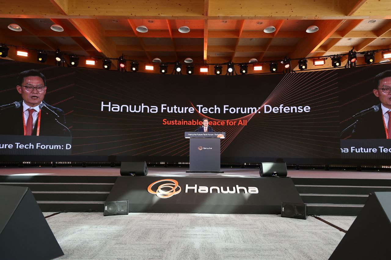Hanwha Aerospace CEO Son Jae-il delivers a welcome speech at the “Hanwha Future Tech Forum: Defense” held at the Gyeongju National Museum in Gyeongju, North Gyeongsang, on Oct. 27, 2025. [HANWHA/YONHAP]