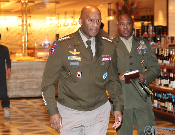 Gen. Xavier Brunson, commander of the U.S. Forces Korea, leaves a gathering with Foreign Minister Cho Hyun and U.S. Under Secretary of Defense for Policy Elbridge Colby in Seoul on Jan. 26. [YONHAP] 
