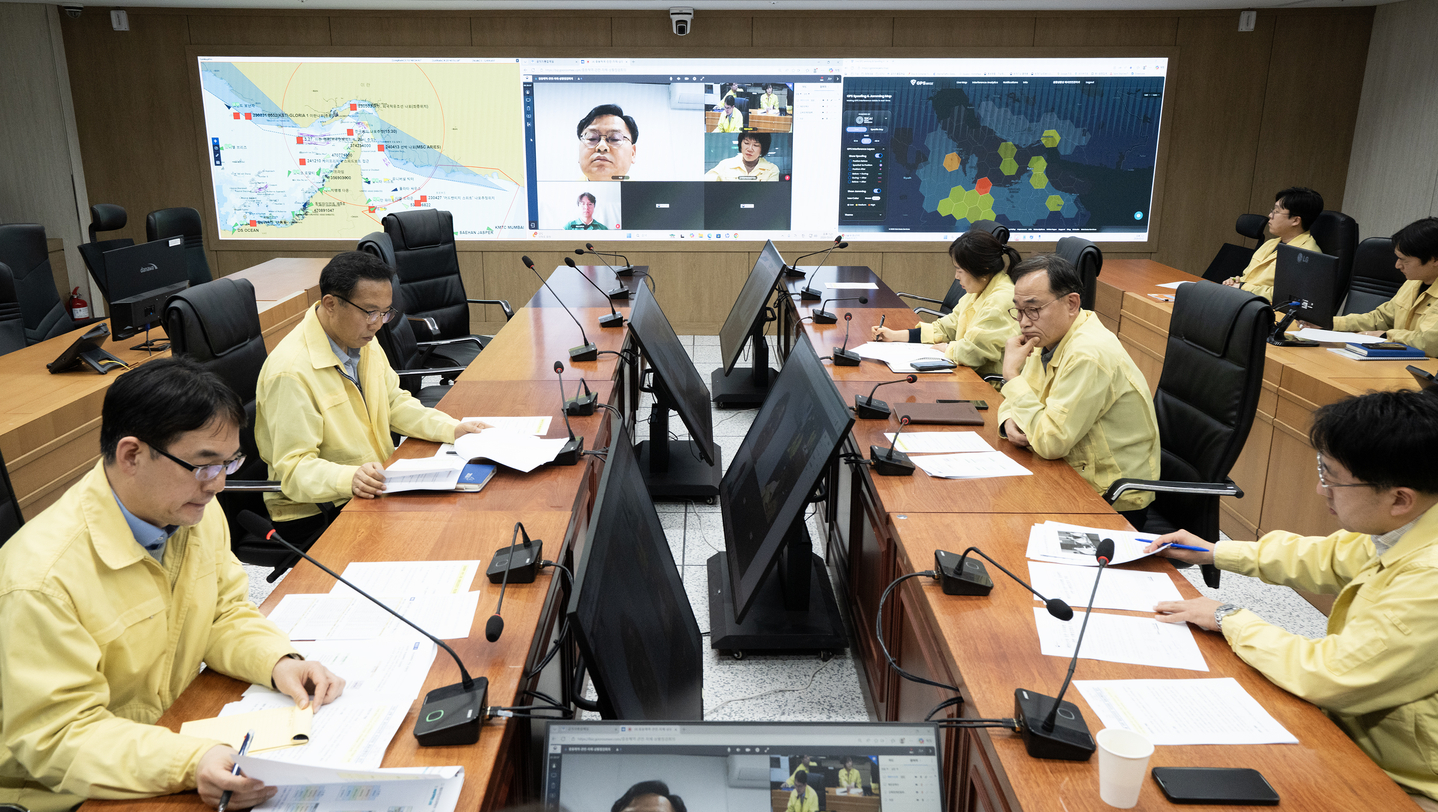 The Ministry of Oceans and Fisheries holds a meeting to check the situation of Korean seafarers and vessels stranded in the Strait of Hormuz on March 4. [MINISTRY OF OCEANS AND FISHERIES]