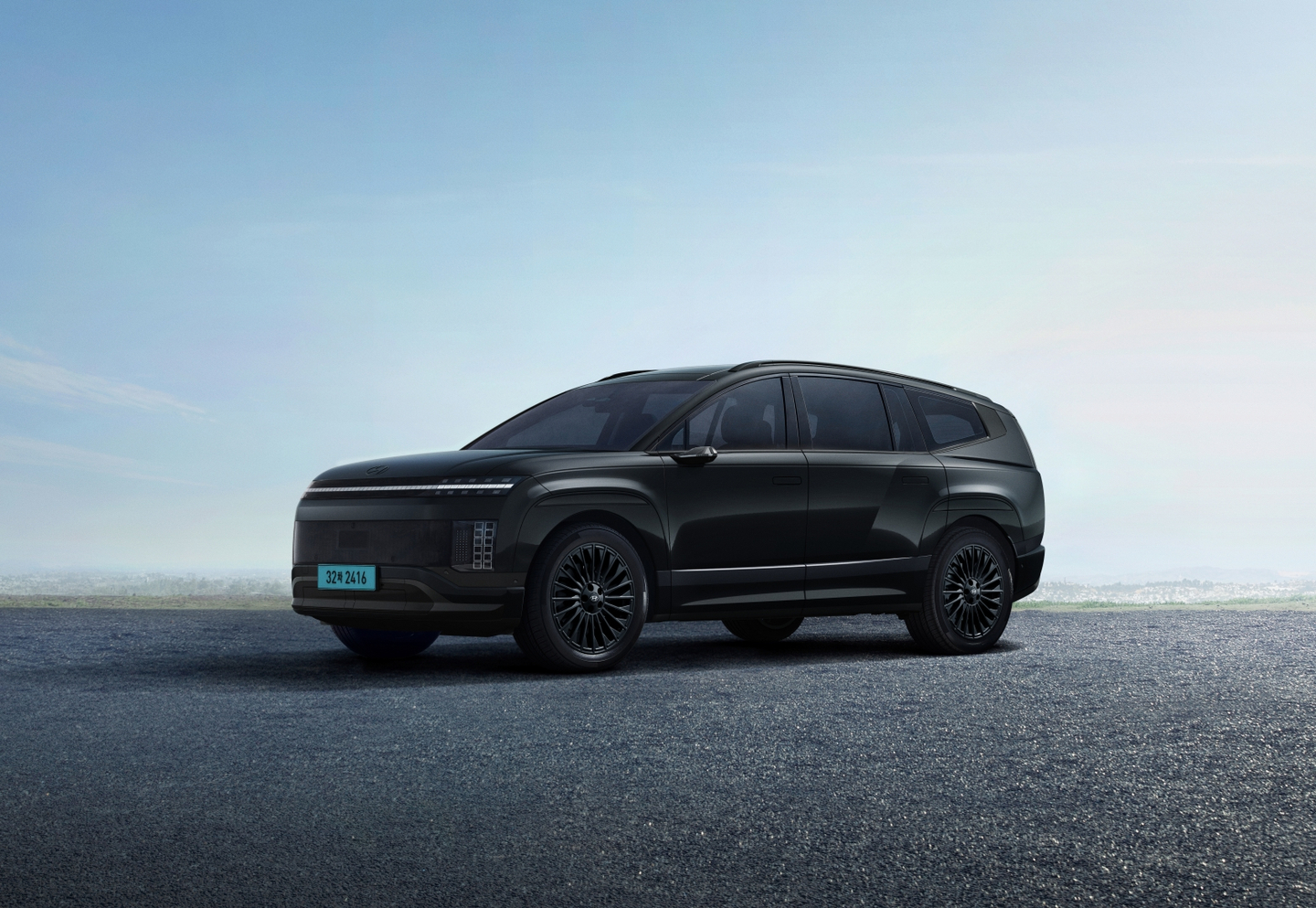 Hyundai Motor's updated Ioniq 9 electric SUV is pictured in this photo provided by the company on March 5. [HYUNDAI MOTOR]