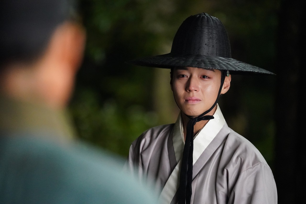 Actor Park Ji-hoon as King Danjong in ″The King's Warden″ [SHOWBOX]
