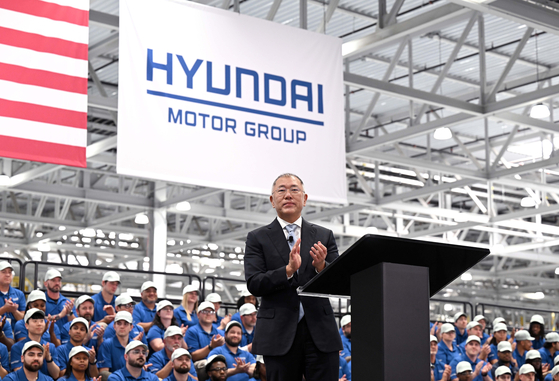 Euisun Chung, executive chair of Hyundai Motor Group, appears on stage at a completion ceremony for the Hyundai Motor Group Metaplant America in the city of Savannah of the U.S. state of Georgia in this photo provided by the group on March 27. [YONHAP]