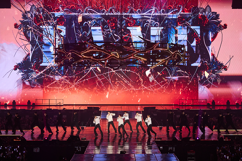 RIIZE performs ″Fame″ during the finale of their world tour at the KSPO Dome in southern Seoul on March 8. [SM ENTERTAINMENT]