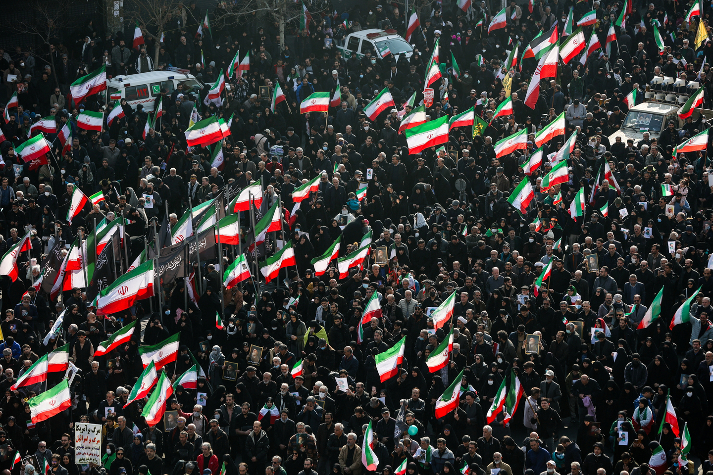 People attend a gathering to support Iran's new Supreme Leader Mojtaba Khamenei, amid the U.S.-Israeli conflict with Iran in Tehran on March 9. [REUTERS/YONHAP]