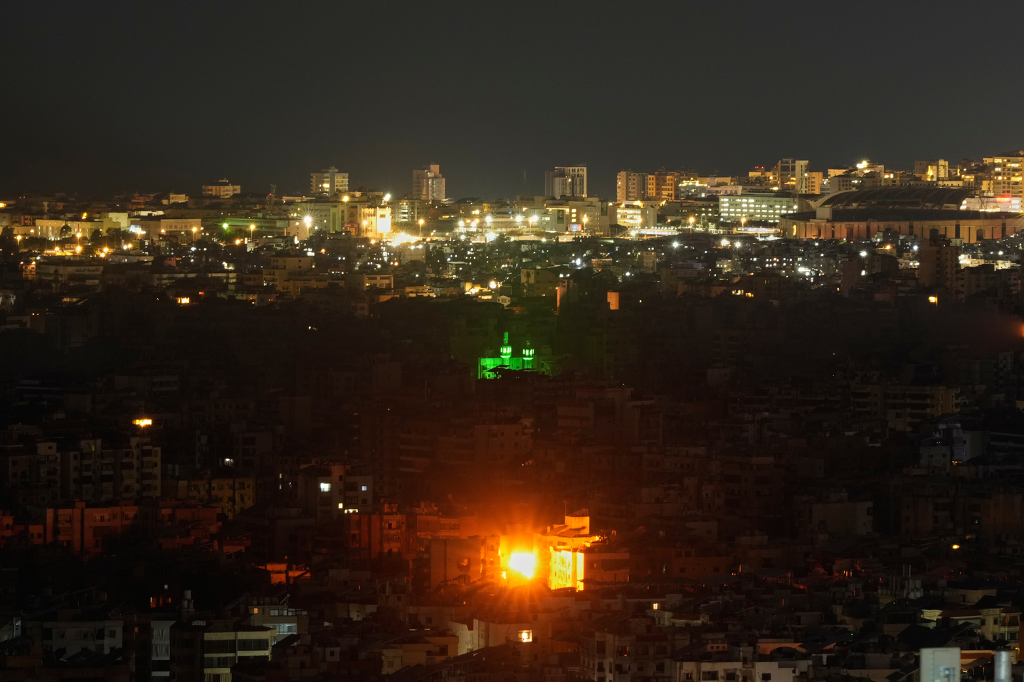 Flames rise following an Israeli airstrike in Beirut’s southern suburb of Dahiyeh, Lebanon, on March 9. [AP/YONHAP] 