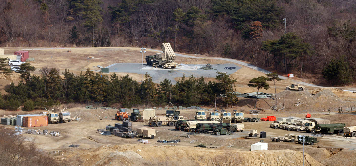 A launch vehicle of the Terminal High Altitude Area Defense (Thaad) system is seen at a U.S. military base in Seongju on March 5. [YONHAP]