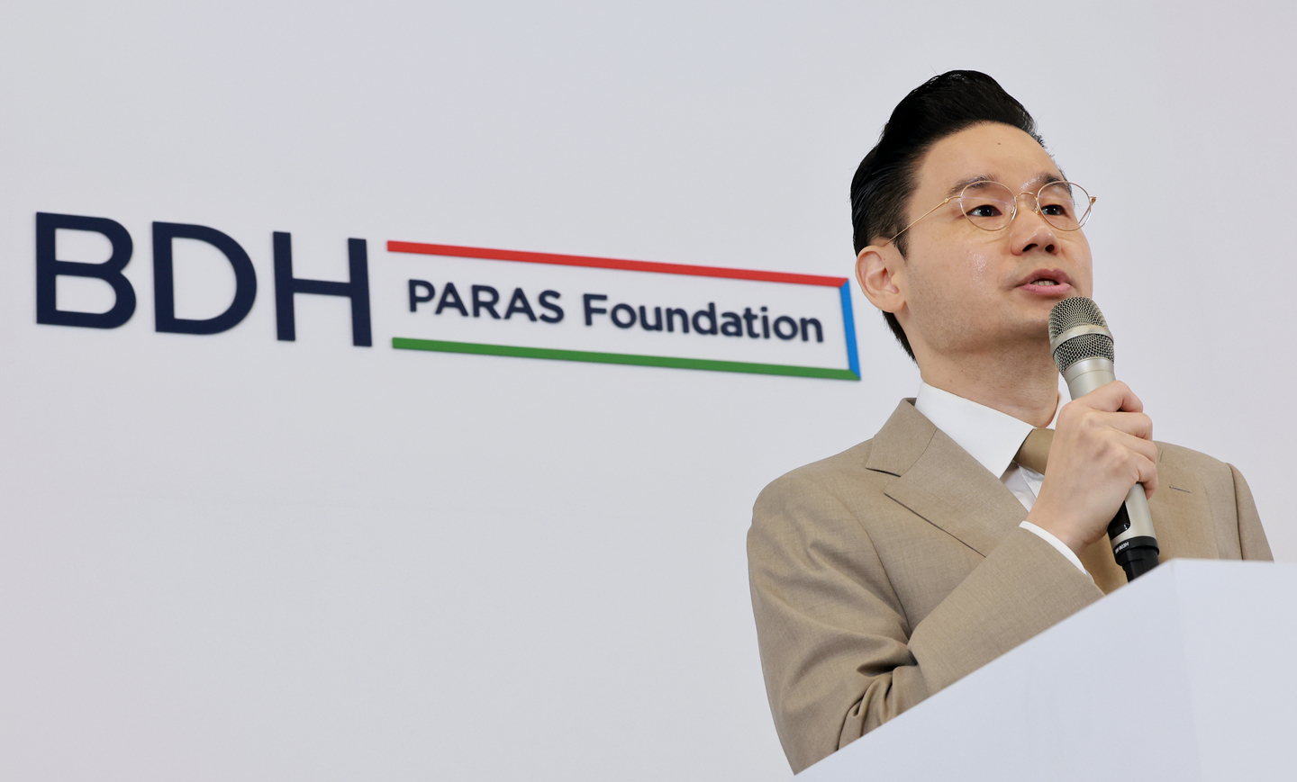 Bae Dong-hyun, chair of the BDH Paras Foundation, announces his bid for president of the International Paralympic Committee at Aloft Hotel in Jung District, central Seoul, on June 16, 2025. [YONHAP]