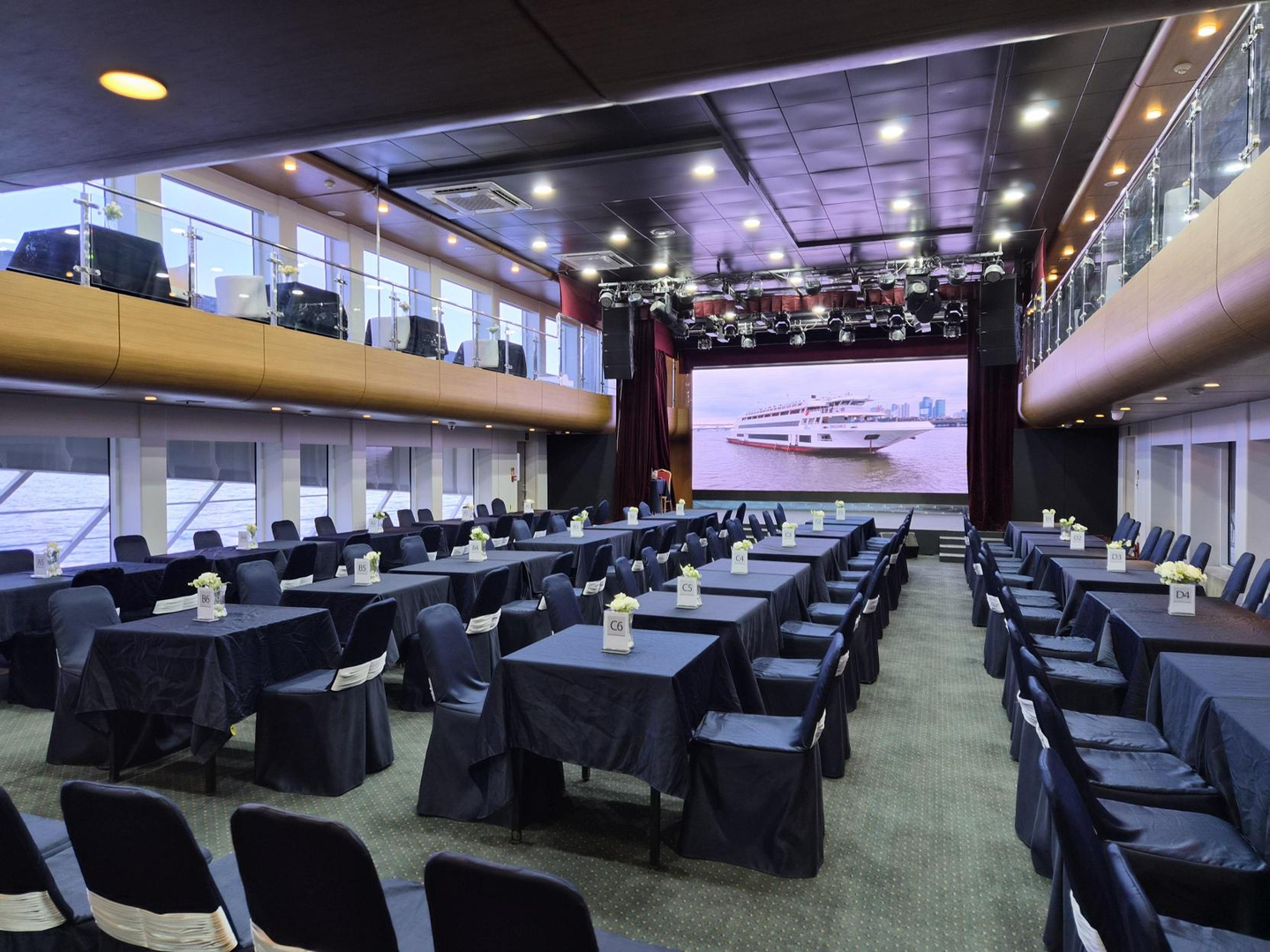 An event hall on the Seoul Cruise[CHO JUNG-WOO]