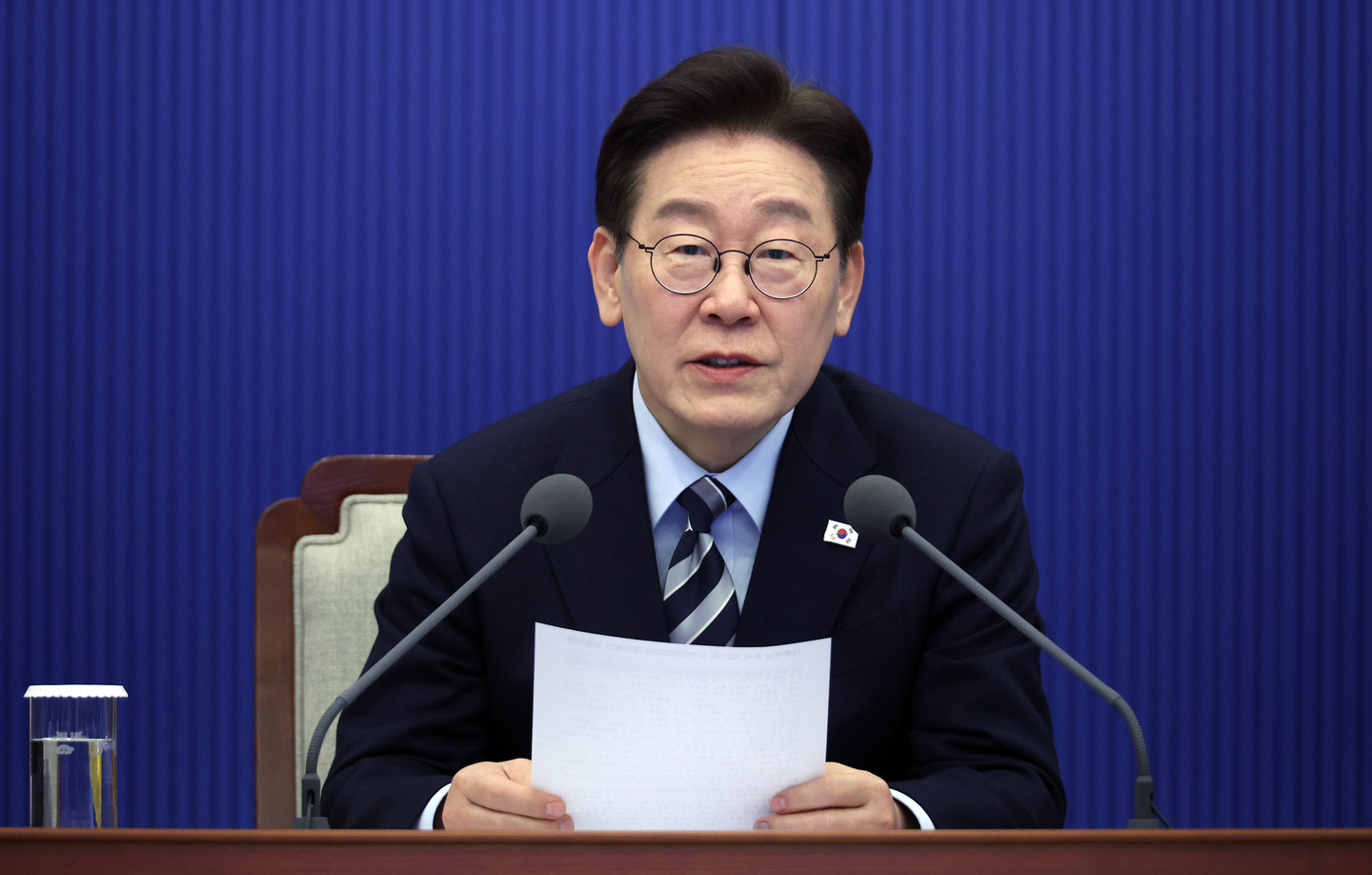 President Lee Jae Myung speaks during a meeting with his senior secretaries at the Blue House in Seoul on March 12. [YONHAP] 