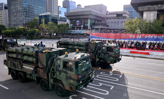 Korea’s Cheongung mid-range surface-to-air interceptor system is spotted during a military parade marking the 76th Armed Forces Day in Gwanghwamun, central Seoul, on Oct. 1, 2024. [YONHAP]