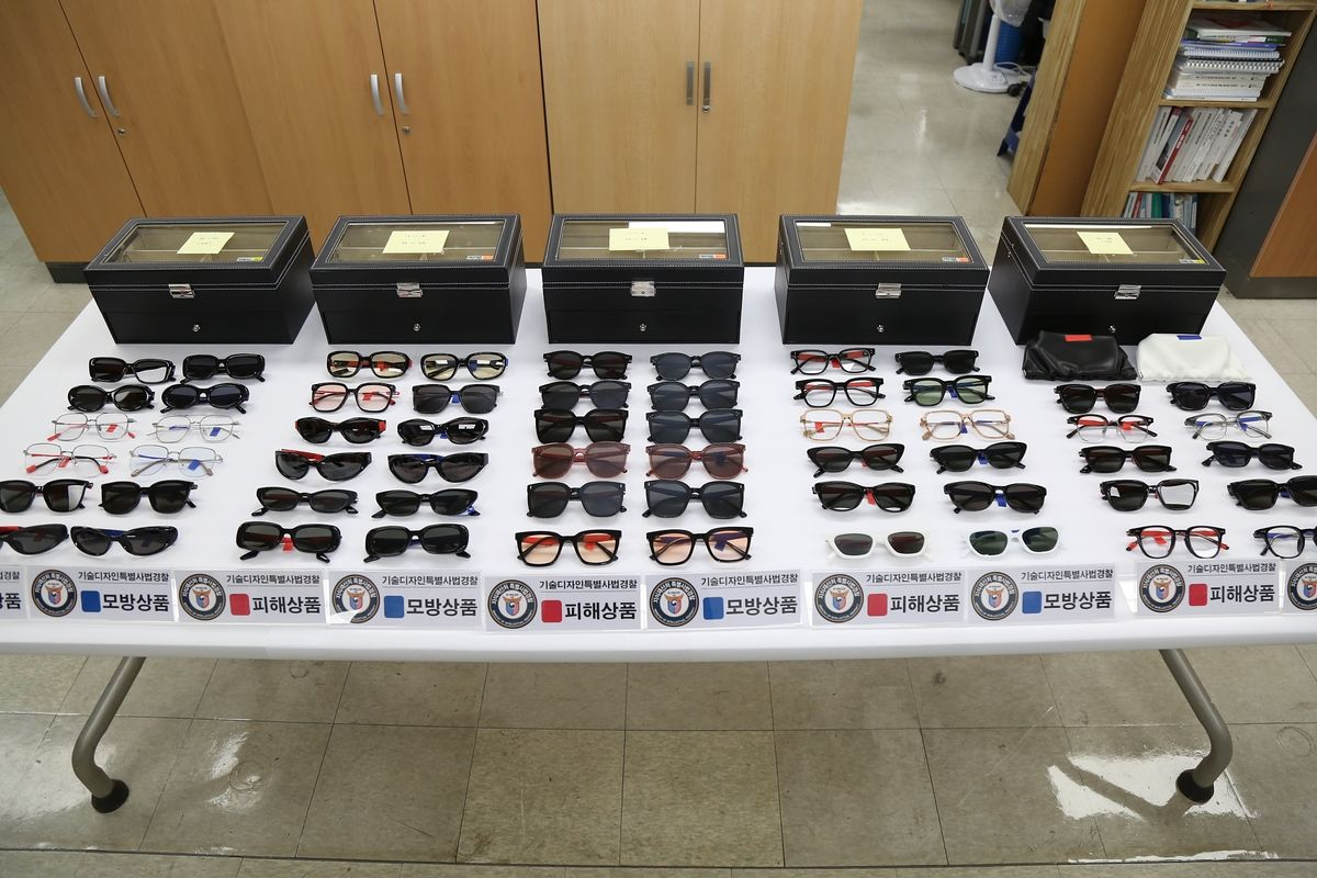 Counterfeit goods seized by the Ministry of Intellectual Property’s Technology Police Division and the Daejeon District Prosecutors’ Office. [MINISTRY OF INTELLECTUAL PROPERTY]