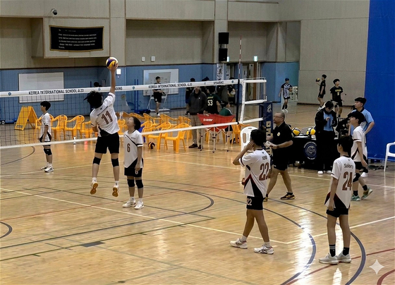 Hitting training before a match [KISJ (KOREA INTERNATIONAL SCHOOL JEJU CAMPUS) ATHLETICS]