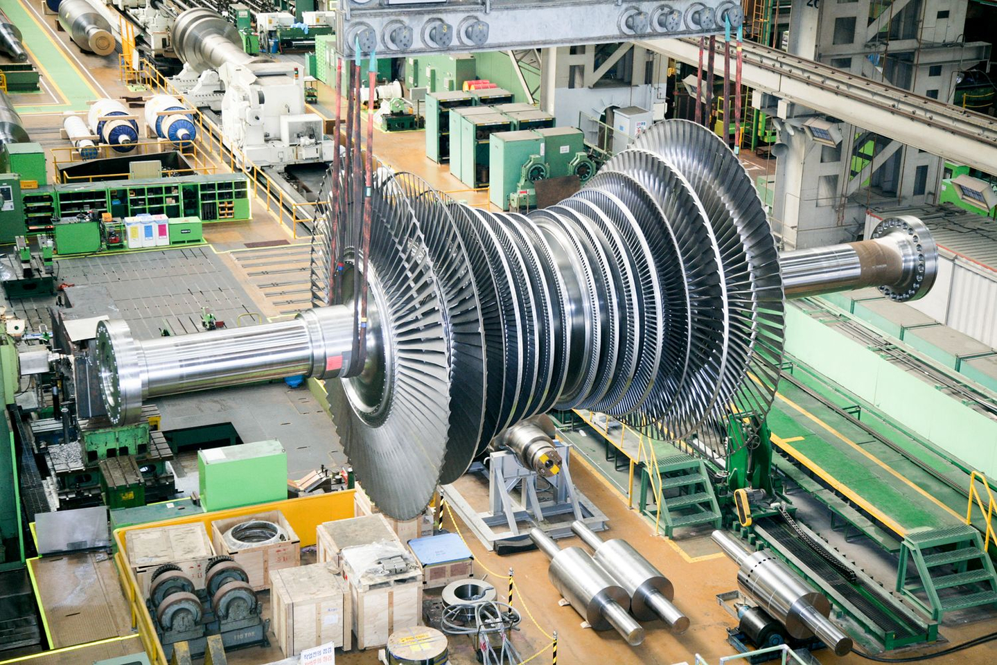 This photo provided by Doosan Enerbility shows a gas turbine unit produced by the Korean company. [DOOSAN ENERBILITY]