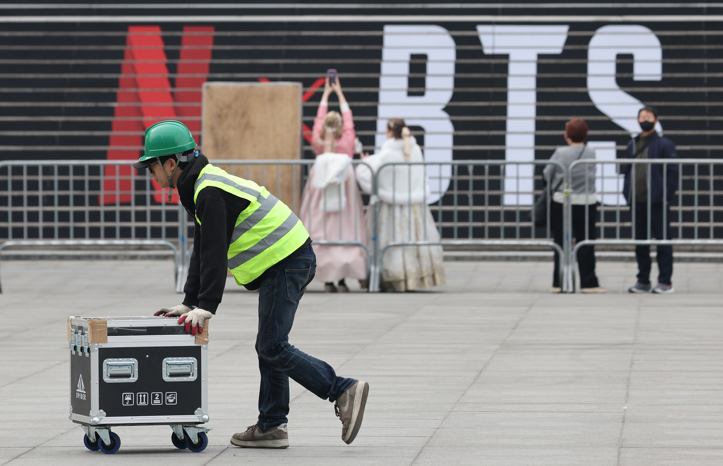 Stage for BTS's performance is being set up at Gwanghwamun Square in central Seoul on March 16. [YONHAP]