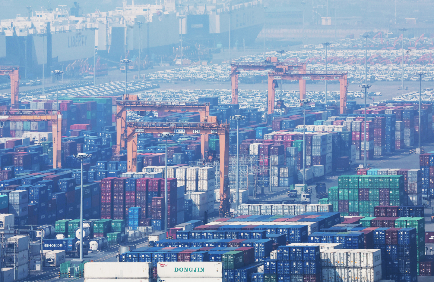 Shipping containers are stacked at Pyeongtaek Port in Gyeonggi on March 12. [YONHAP]