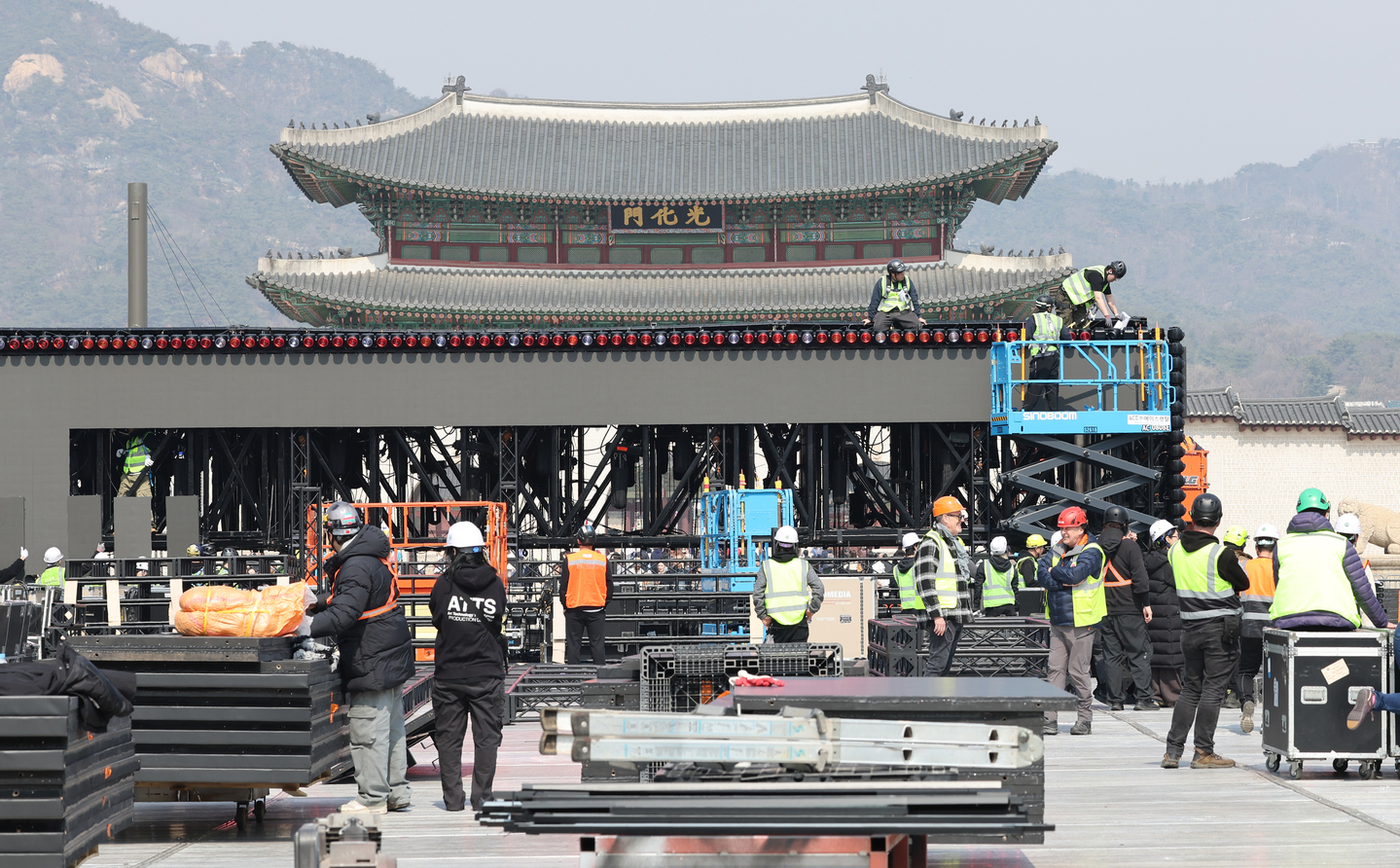 Gwanghwamun Square in central Seoul is prepping up for BTS's performance on March 21. [YONHAP]