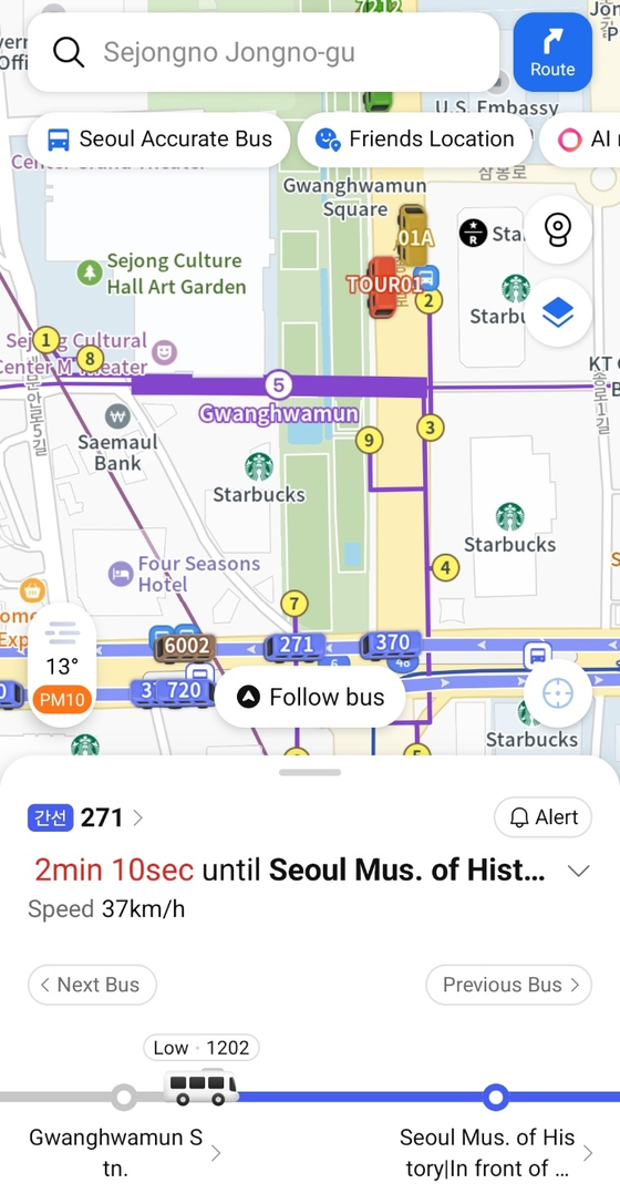 Kakao Map's "Seoul Accurate Bus" service provides real-time updates on public transporations. [SCREEN CAPTURE]