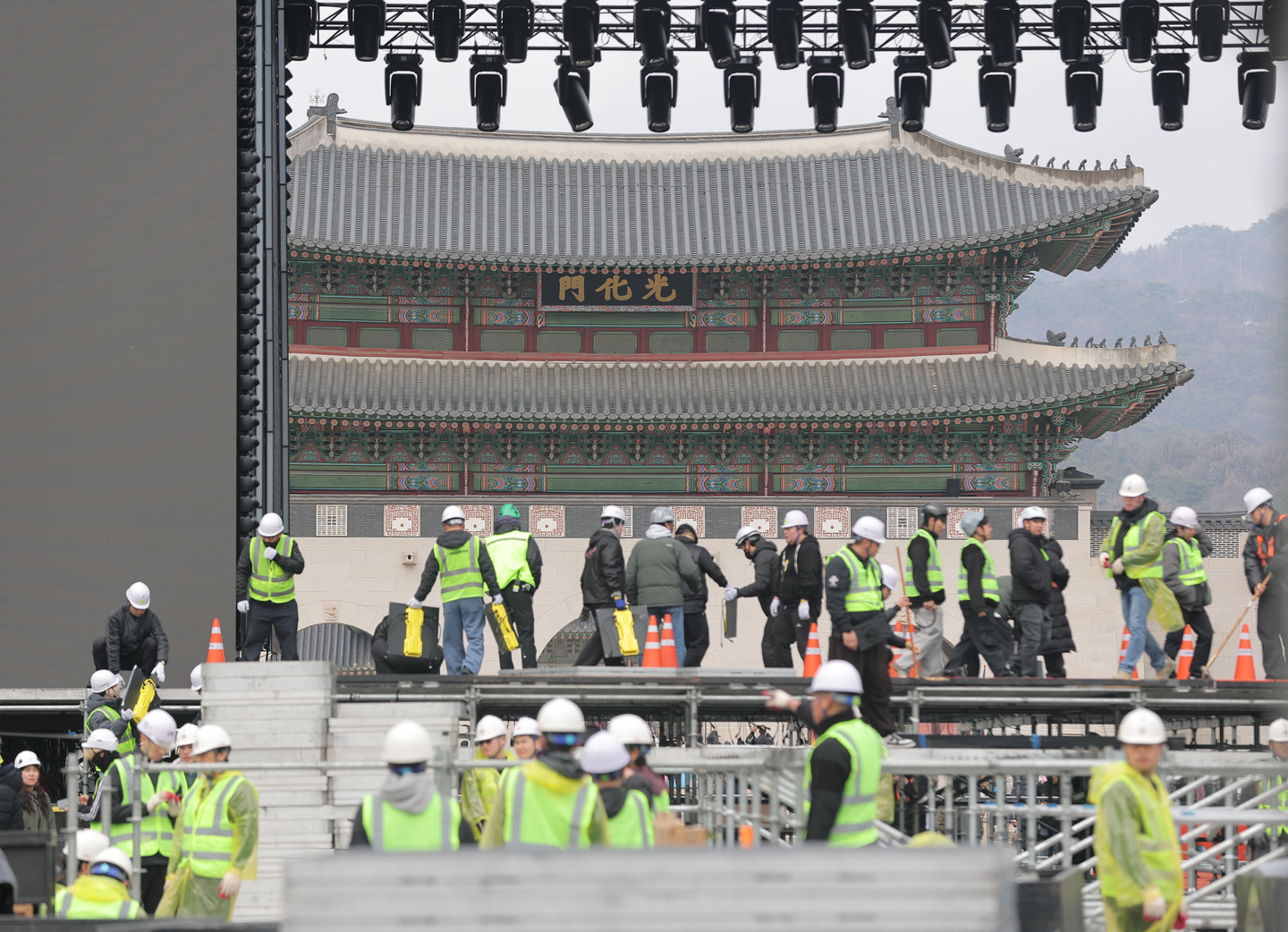  Preparations are underway for BTS's comeback concert in central Seoul, on March 20. [YONHAP]