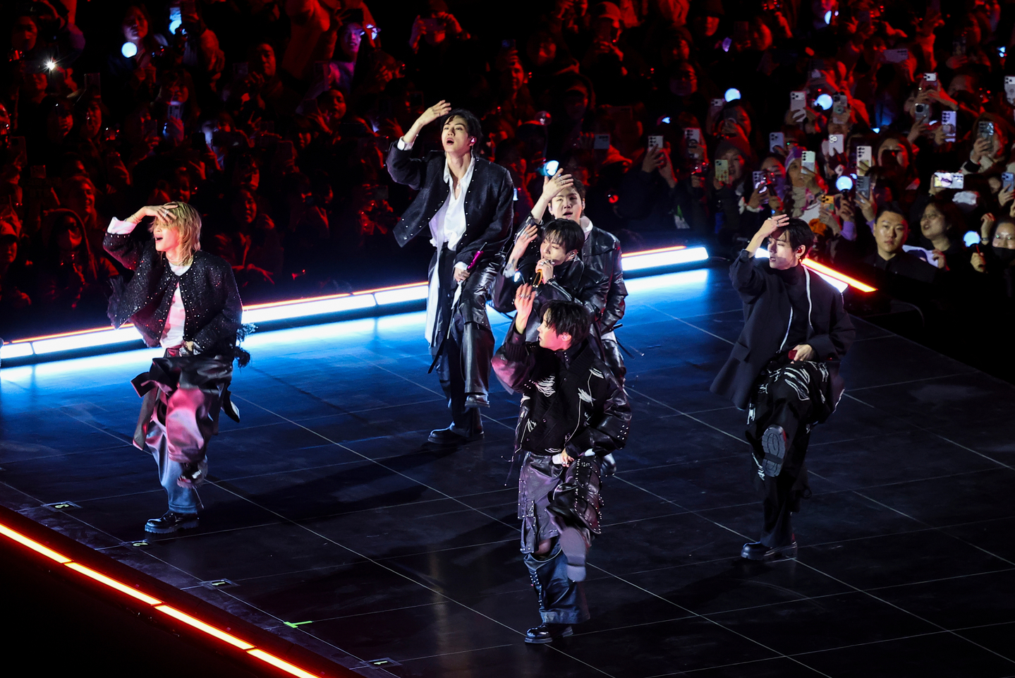 BTS performs at Gwanghwamun Square in central Seoul on March 21. [AP/YONHAP] 
