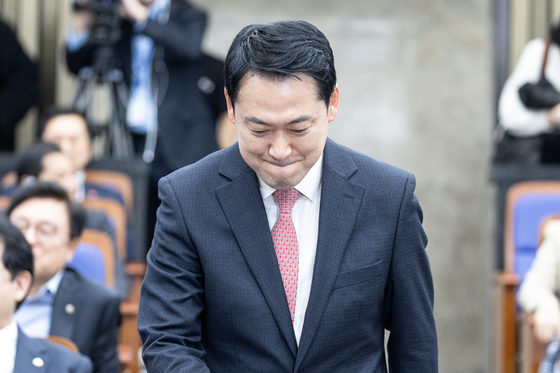Jang Dong-hyeok, leader of the People Power Party, attends a general meeting of lawmakers held at the National Assembly in Yeouido, Seoul, on March 22. [NEWS1]