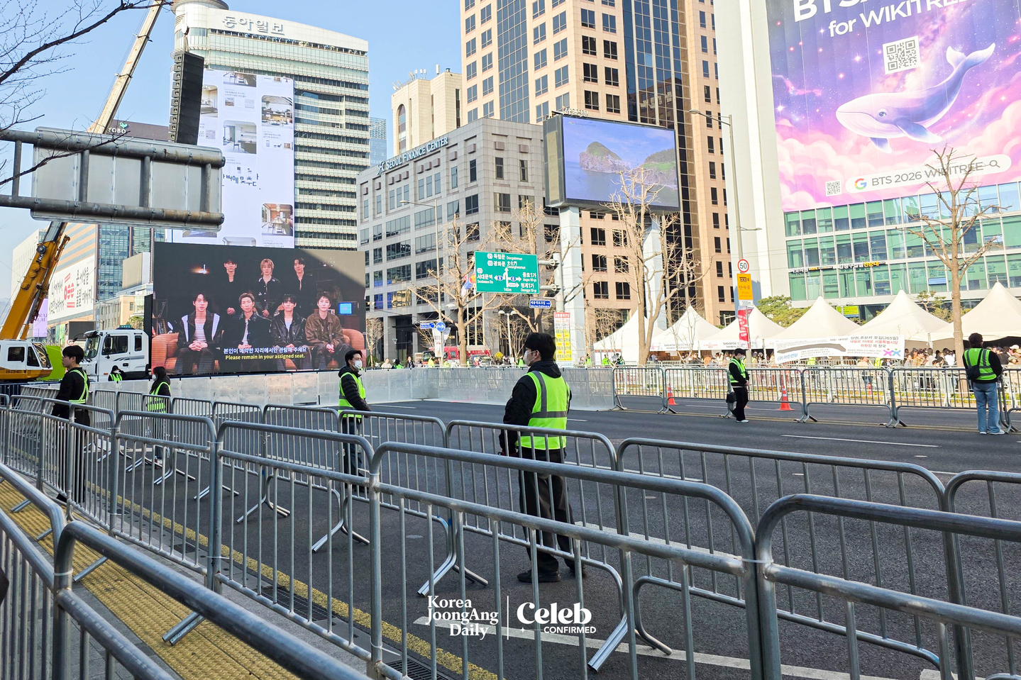 The area surrounding Gwanghwamun Square in central Seoul ahead of the “BTS The Comeback Live: Arirang” concert on March 21 [DANIELA GONZALEZ PEREZ]