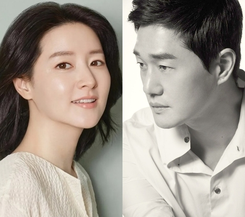 Lee Young-ae, left, and Yoo Ji-tae in a composite using photos from Creative Leaders Group Eight and MSTeam Entertainment [YONHAP] 