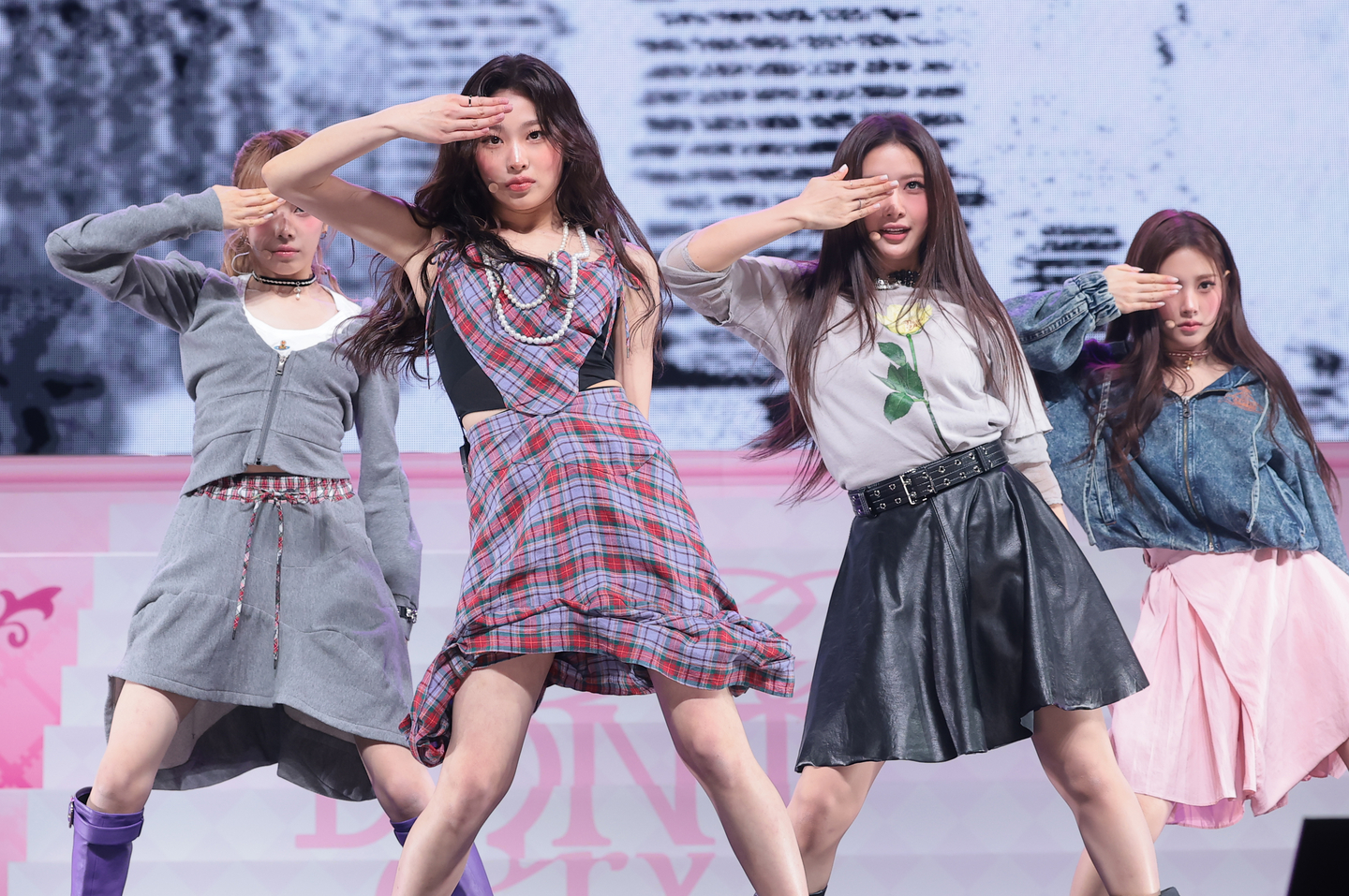 Girl group Baby DONT Cry performs "Shapeshifter," a prereleased track from its first EP "After Cry," during a press showcase at Blue Square in Yongsan District, central Seoul, on March 24. [NEWS1]