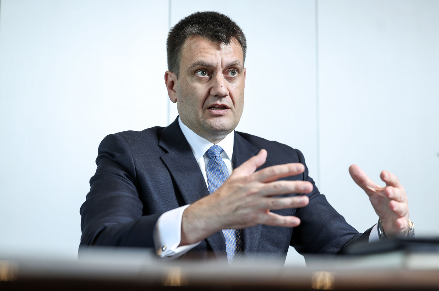 Bastian Giegerich, director-general of the International Institute for Strategic Studies, speaks in an interview with the JoongAng Ilbo at The Plaza Hotel in Jung District, central Seoul, on March 20. [KIM SEONG-RYONG]