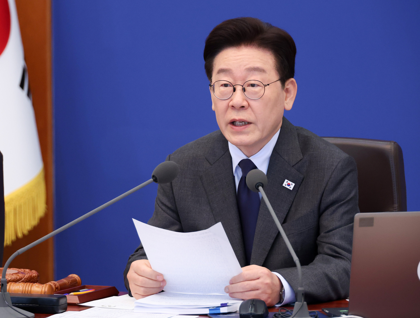 President Lee Jae Myung speaks during a Cabinet meeting at the Blue House in Seoul on March 24. [YONHAP] 