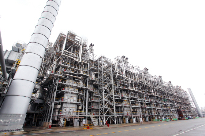 LG Chem's Yeosu Naphtha Cracking Center facility in South Jeolla [LG CHEM]