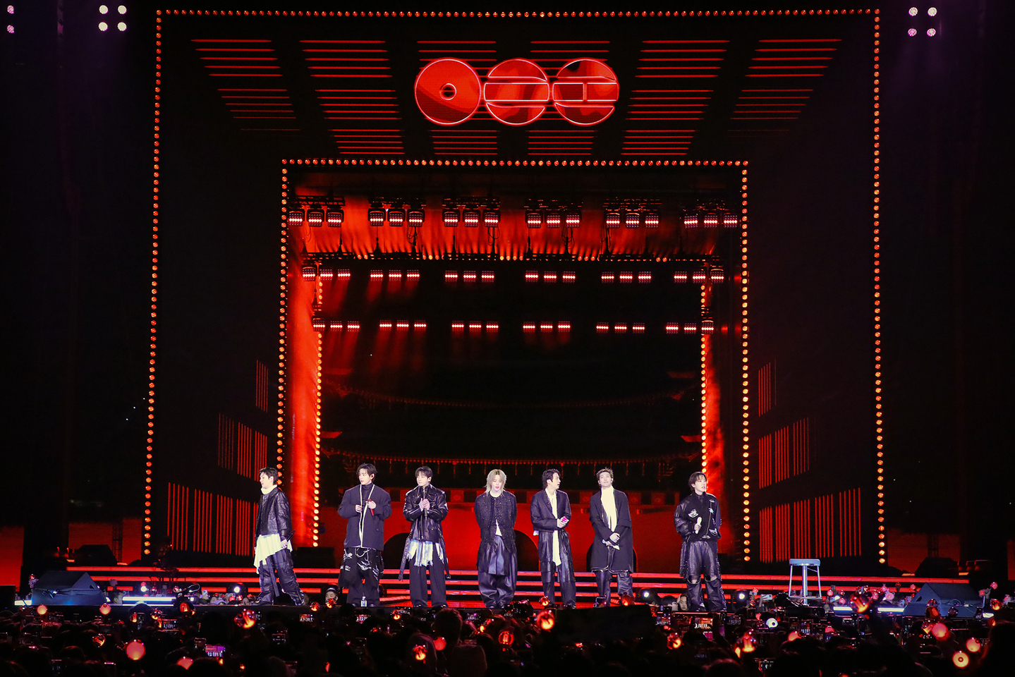 BTS performs onstage during its comeback show, "BTS The Comeback Live: Arirang," at Gwanghwamun Square in Jongno District, central Seoul, on March 21. [YONHAP]