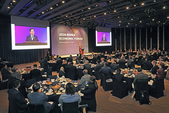 Financial Services Commission Vice Chairman Kwon Dae-young delivers a keynote speech at the 2026 Korea Economic Forum on March 25, outlining the government’s key financial policy agenda for this year. The event took place at the Westin Josun Hotel in Jung District, central Seoul. [PARK SANG-MOON]