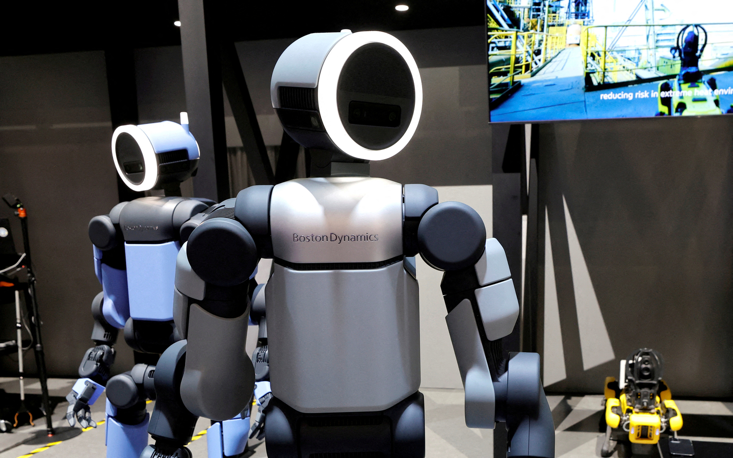 Boston Dynamics Atlas robots are displayed at the Hyundai Motor Group booth during CES 2026 in Las Vegas on Jan. 6. [REUTERS/YONHAP] 