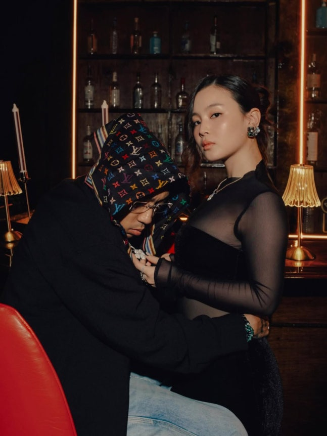 A photo of rapper Dok2, left, and singer Lee Hi [SCREEN CAPTURE]