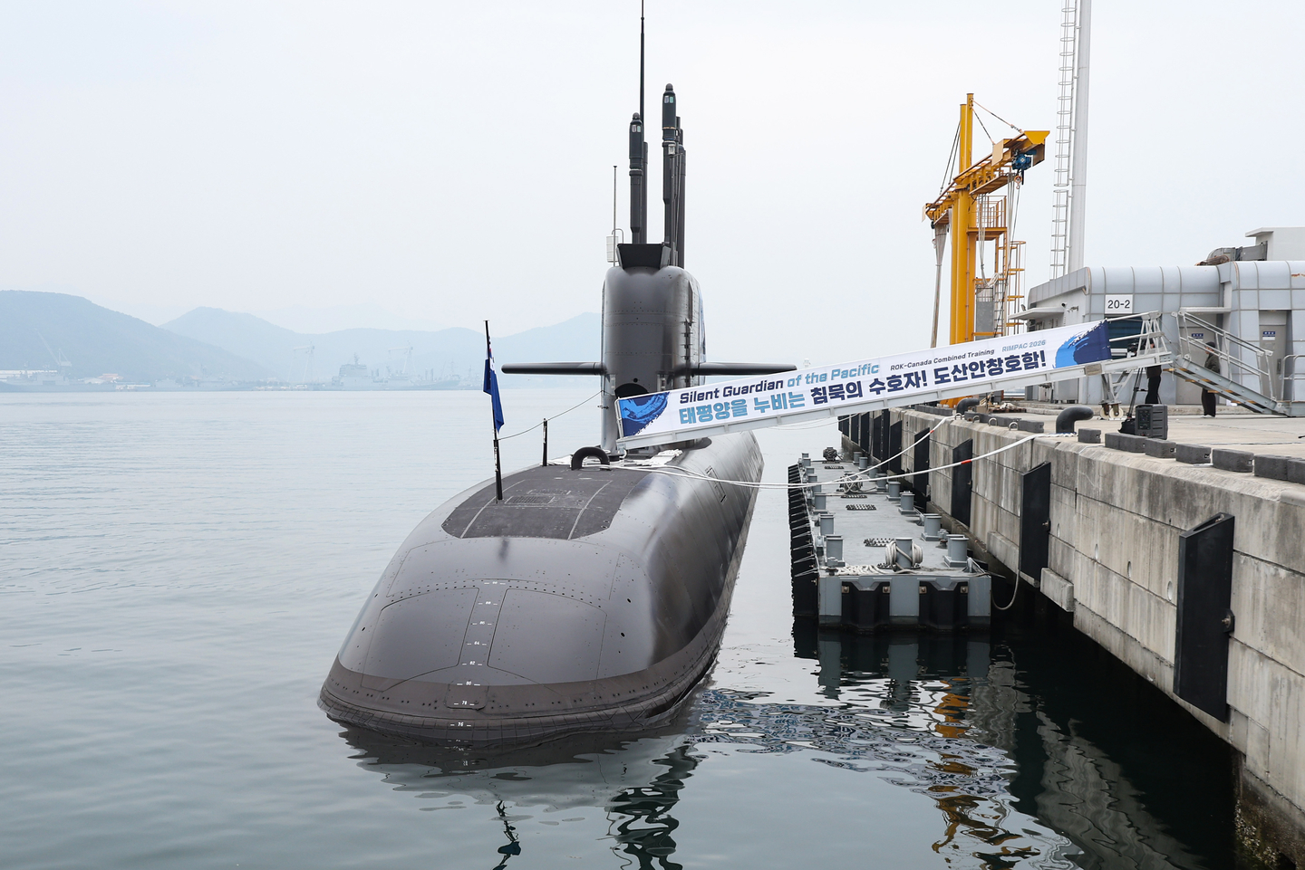 The ROKS Dosan Ahn Chang-ho, a 3,000-ton Dosan Ahn Changho-class submarine, is anchored at the Jinhae Naval Base in Changwon, South Gyeongsang, on March 25. [YONHAP]