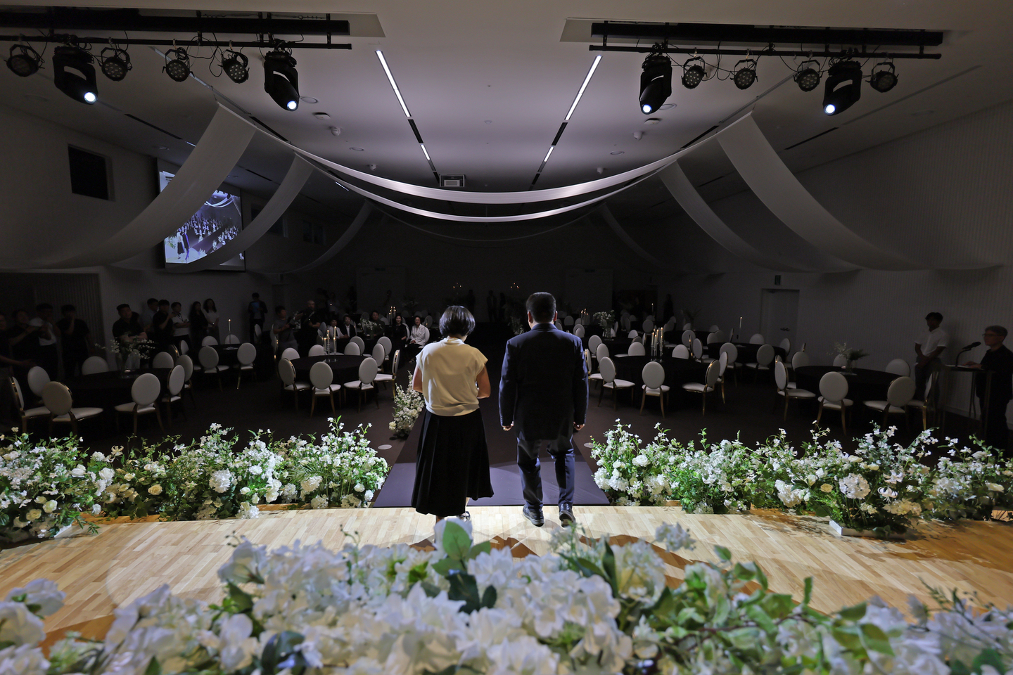 A wedding ceremony demonstration is taking place at a public wedding venue inside the Seoul Women’s Plaza in Dongjak District, southern Seoul, on Aug. 23, 2025. [NEWS1]