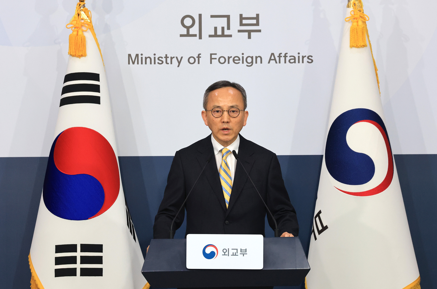 The spokesperson for the Ministry of Foreign Affairs, Park Il, speaks at a press briefing in the Foreign Ministry headquarters in Jongno District on March 31. [NEWS1] 