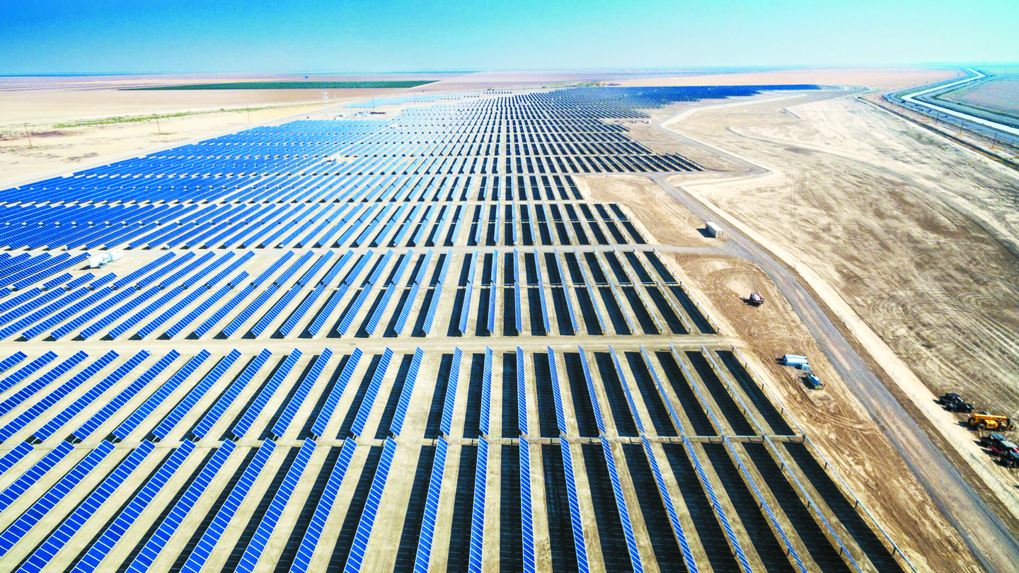 A solar power plant built by Hanwha Solutions in California is seen in this file photo. [HANWHA SOLUTIONS]
