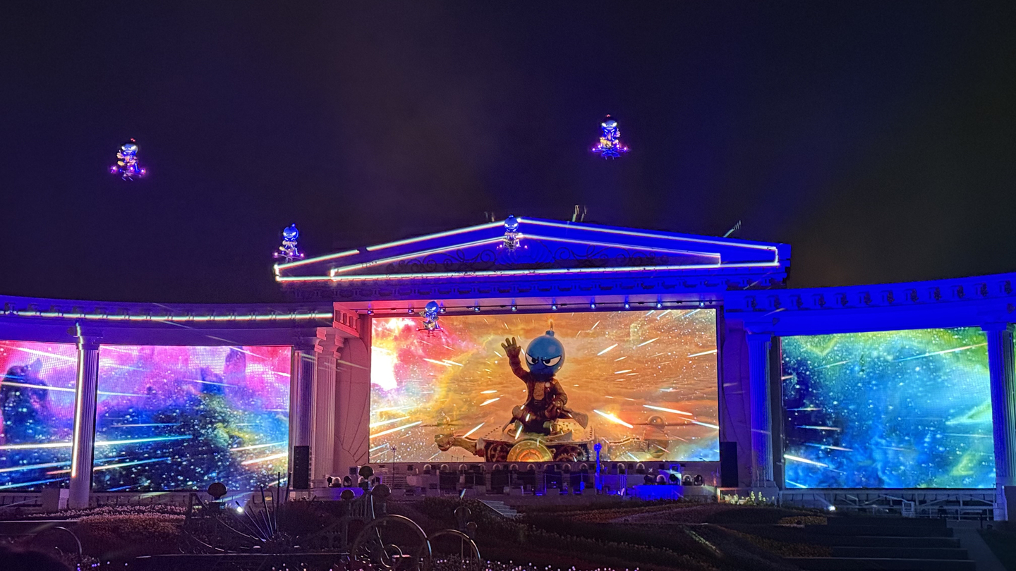 Drones move during the fireworks show [WOO JI-WON]