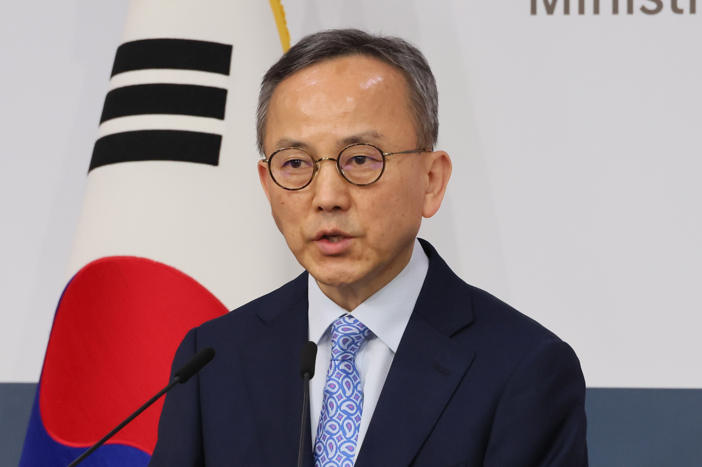 Park Il, spokesperson for the Ministry of Foreign Affairs, speaks during a press briefing in Seoul on April 2. [YONHAP]