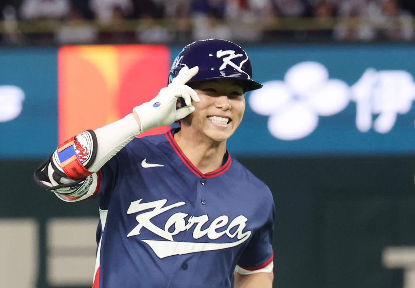 Kim Hye-seong of Korea celebrates after hitting a homerun in a game against Japan at the 2026 World Basball Classic at Tokyo Dome on March 7. [YONHAP] 