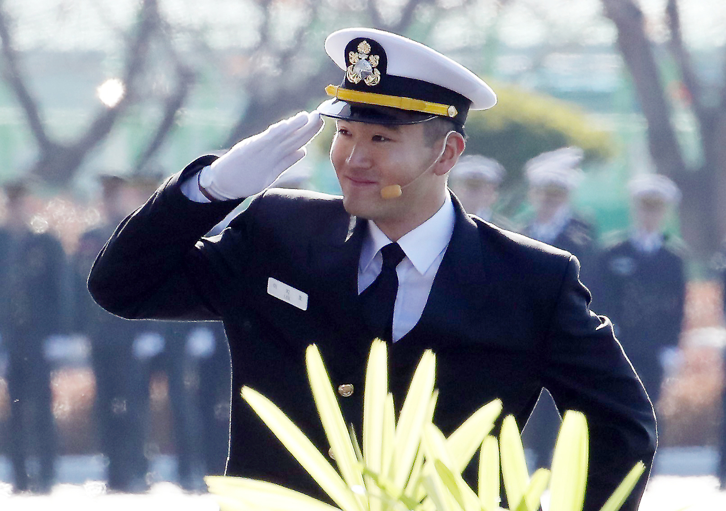 Lee Jee-ho, the eldest son of Samsung Electronics Executive Chairman Lee Jae-yong, salutes during the naval officer commissioning ceremony at the Naval Academy in Changwon, South Gyeongsang, on Nov. 28, 2025. [NEWS1] 