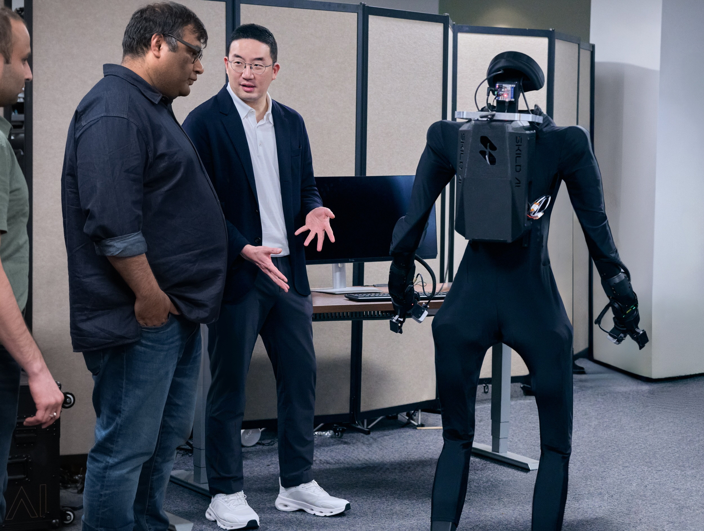 LG Group Chairman Koo Kwang-mo, right, observes a humanoid demonstration with Abhinav Gupta, the co-founder of Skild AI, in Silicon Valley, California, on April 2. [LG]