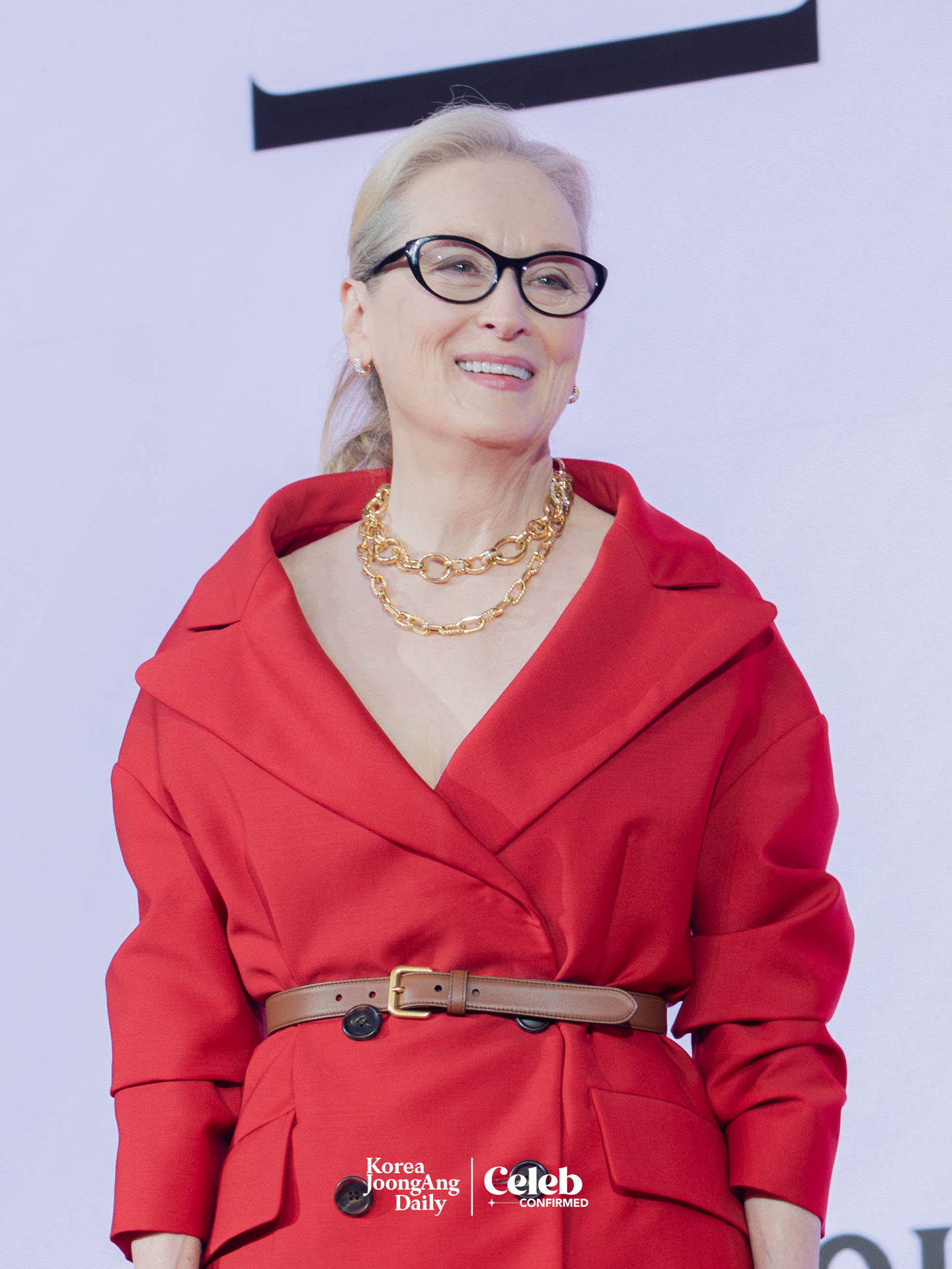 Actor Meryl Streep poses for photos during a press conference for the upcoming film “The Devil Wears Prada 2” at the Four Seasons Hotel Seoul in Jongno District, central Seoul, on April 8. [DANIELA GONZALEZ PEREZ]