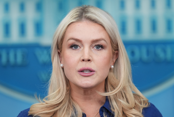 White House press secretary Karoline Leavitt speaks with reporters in the James Brady Press Briefing Room at the White House in Washington on April 8. [YONHAP/AP]