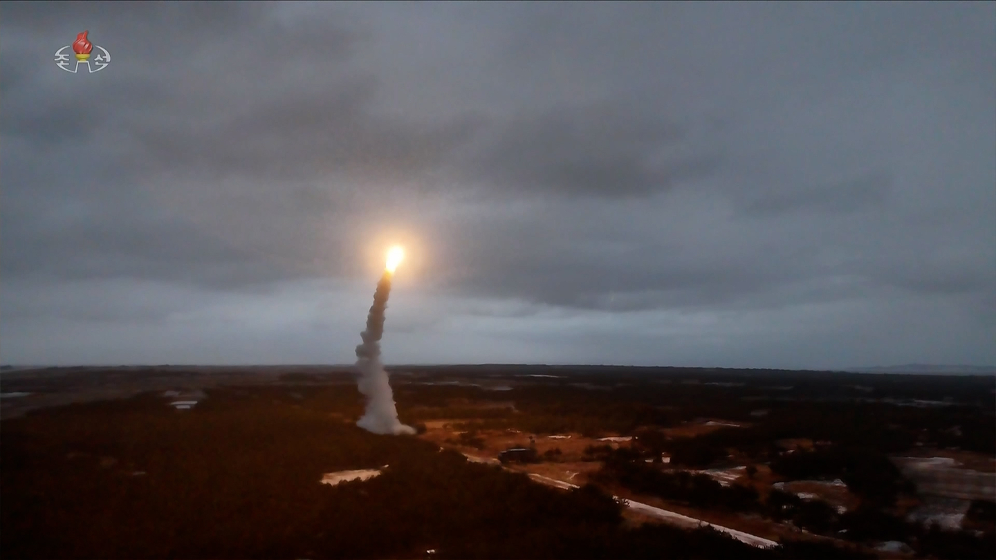 The launch of a new high-altitude, long-range surface-to-air missile takes place in this footage broadcast by North Korea's state-controlled Korean Central TV in December last year. [YONHAP] 