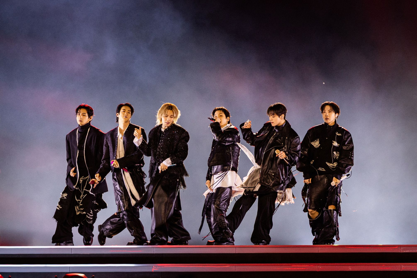 BTS performing during its comeback show at Gwanghwamun Square in central Seoul on March 21. [BIGHIT MUSIC]