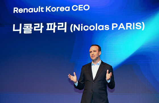Renault Korea CEO Nicolas Paris speaks during a press conference in central Seoul on April 14. [YONHAP]