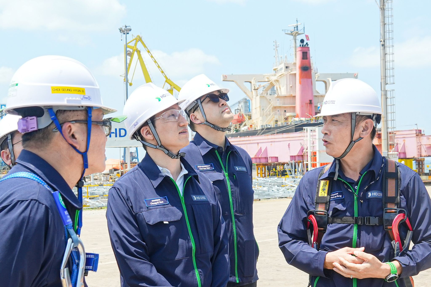 HD Hyundai Chairman Chung Ki-sun, second from left, visits one of the company's shipyards in Danang, Vietnam, on March 26. [HD HYUNDAI] 