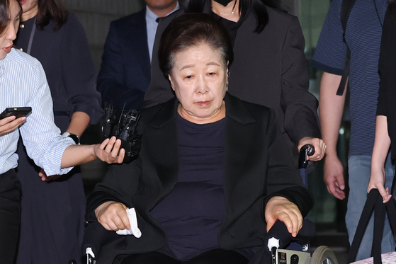 Han Hak-ja, the leader of the Unification Church, leaves the Seoul Central District Court in southern Seoul on Sept. 22, 2025. [NEWS1] 